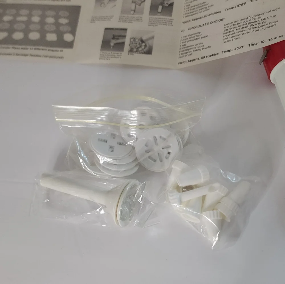 Sunware Deluxe Cookie Press Icing Tips Sausage Nozzles